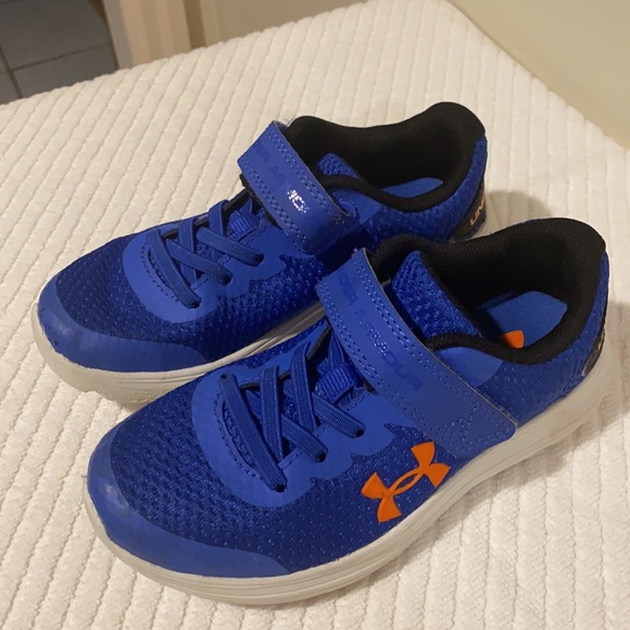 Under Armour boys Sneakers - Picture 2 of 3